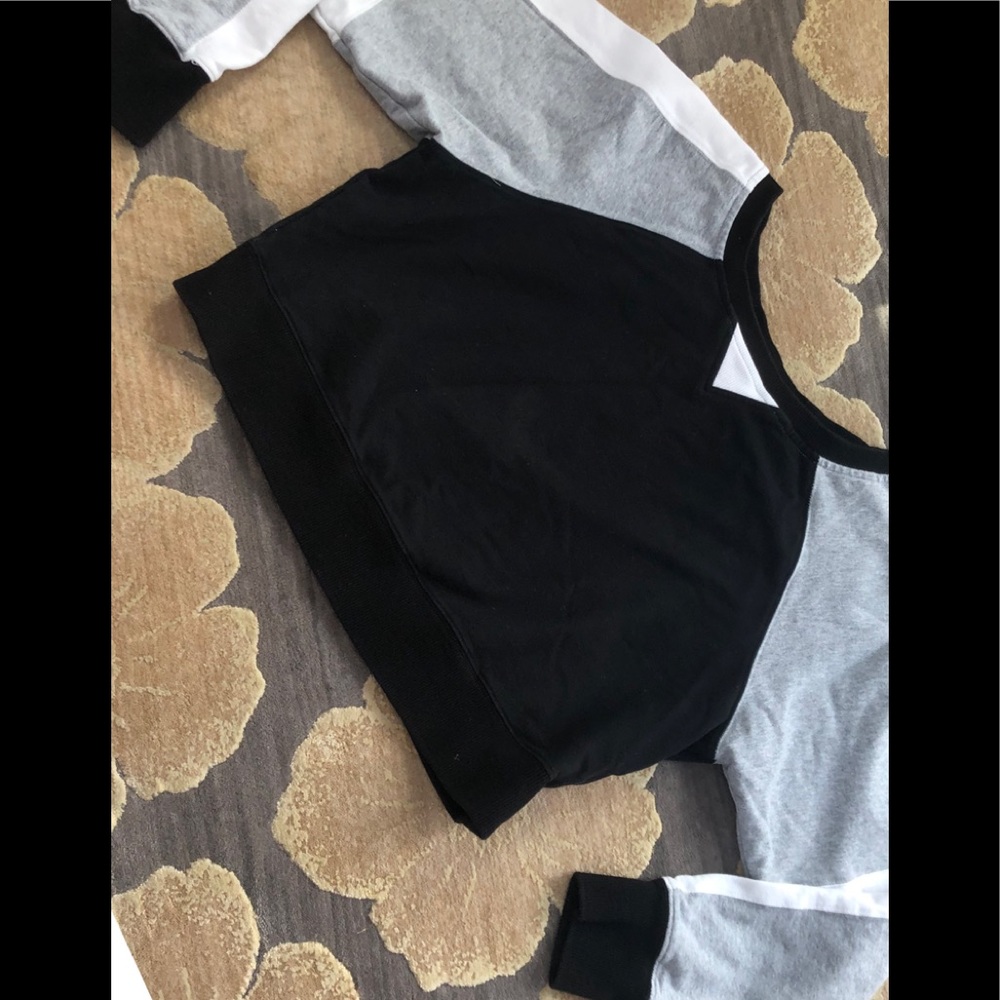 Blank Noir cropped sweatshirt.